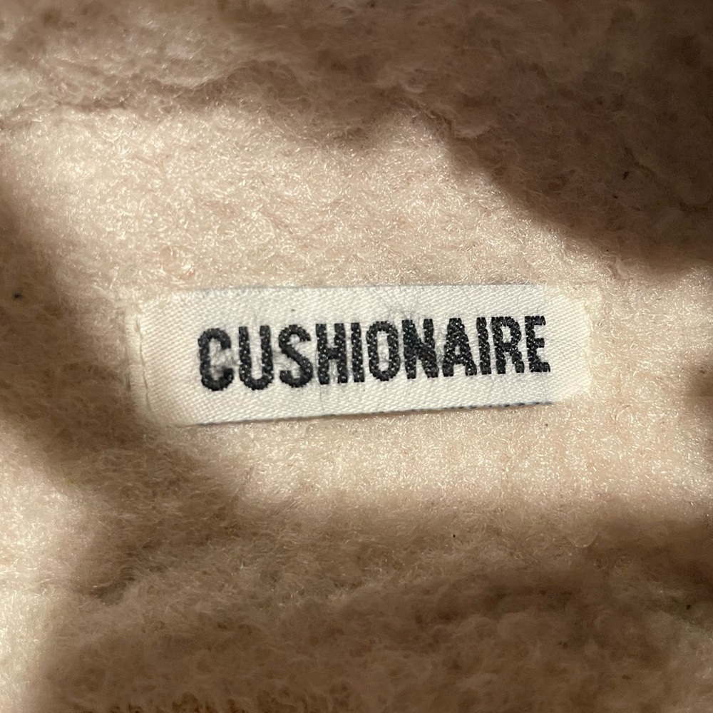 CUSHIONAIRE Platforms Suede Clogs! 🐑 - Picture 3 of 9